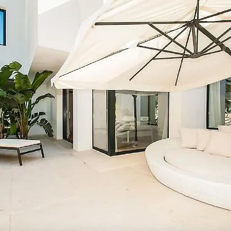 Stupende 5 Da Letto In Affitto Piscina Privata